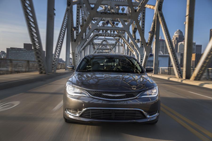  Chrysler 200 Limited (UF) 2014 года  (фото 5 из 6)